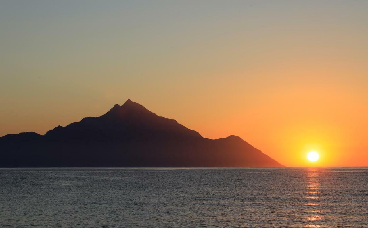 Villa Virozi Sarti Exteriör bild